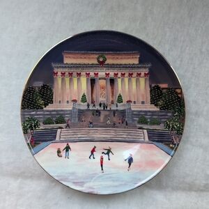 Anthropologie 2025 Washington DC Christmas Dessert Plate - Approx 8.5"